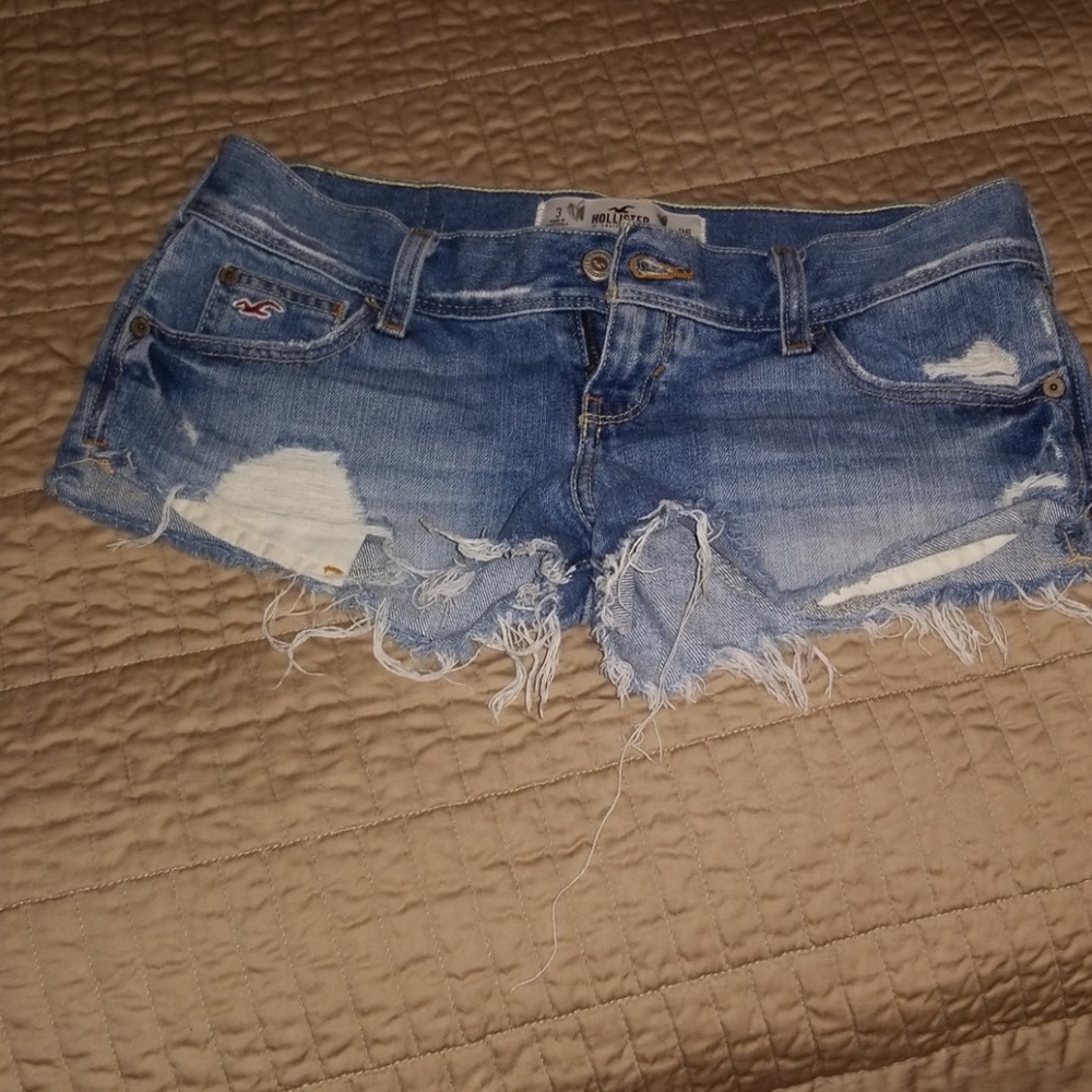 Hollister rip shorts